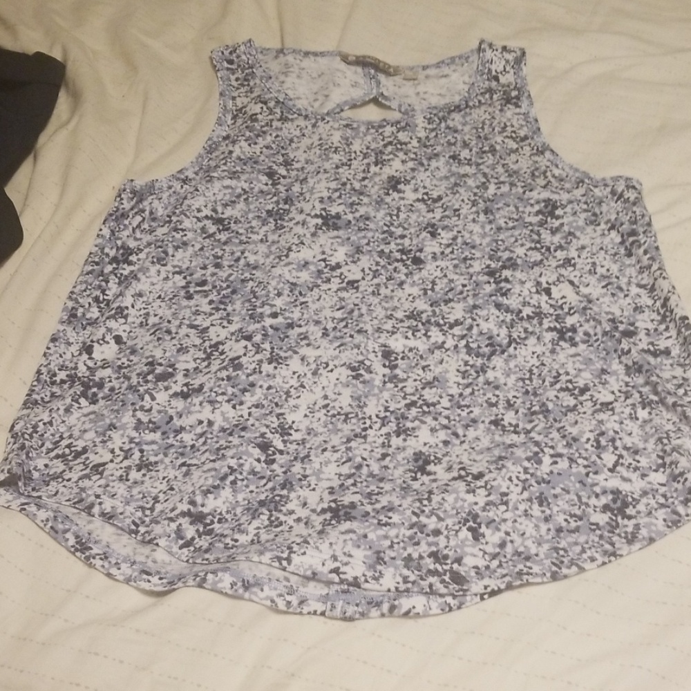 Patterned Tank